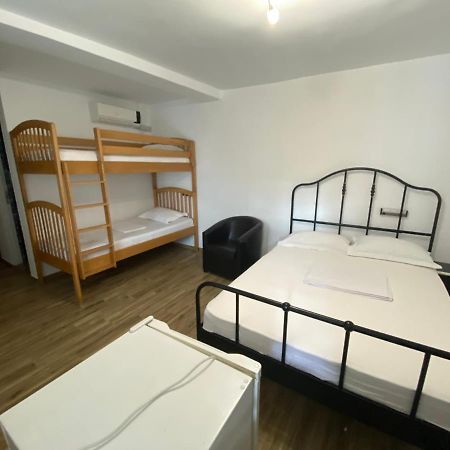 Casa Ciobi Hotel Două Mai Kültér fotó