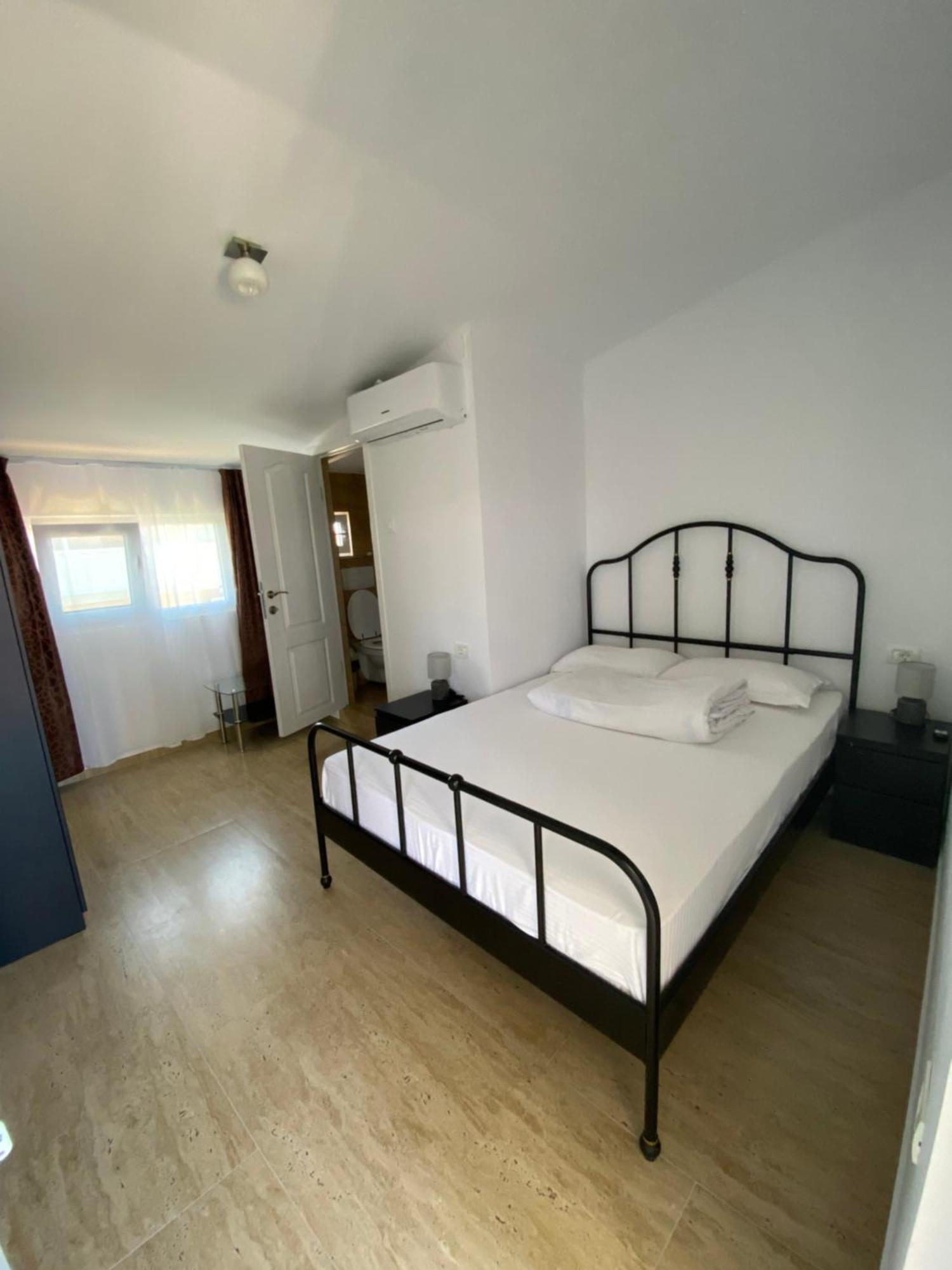 Casa Ciobi Hotel Două Mai Kültér fotó
