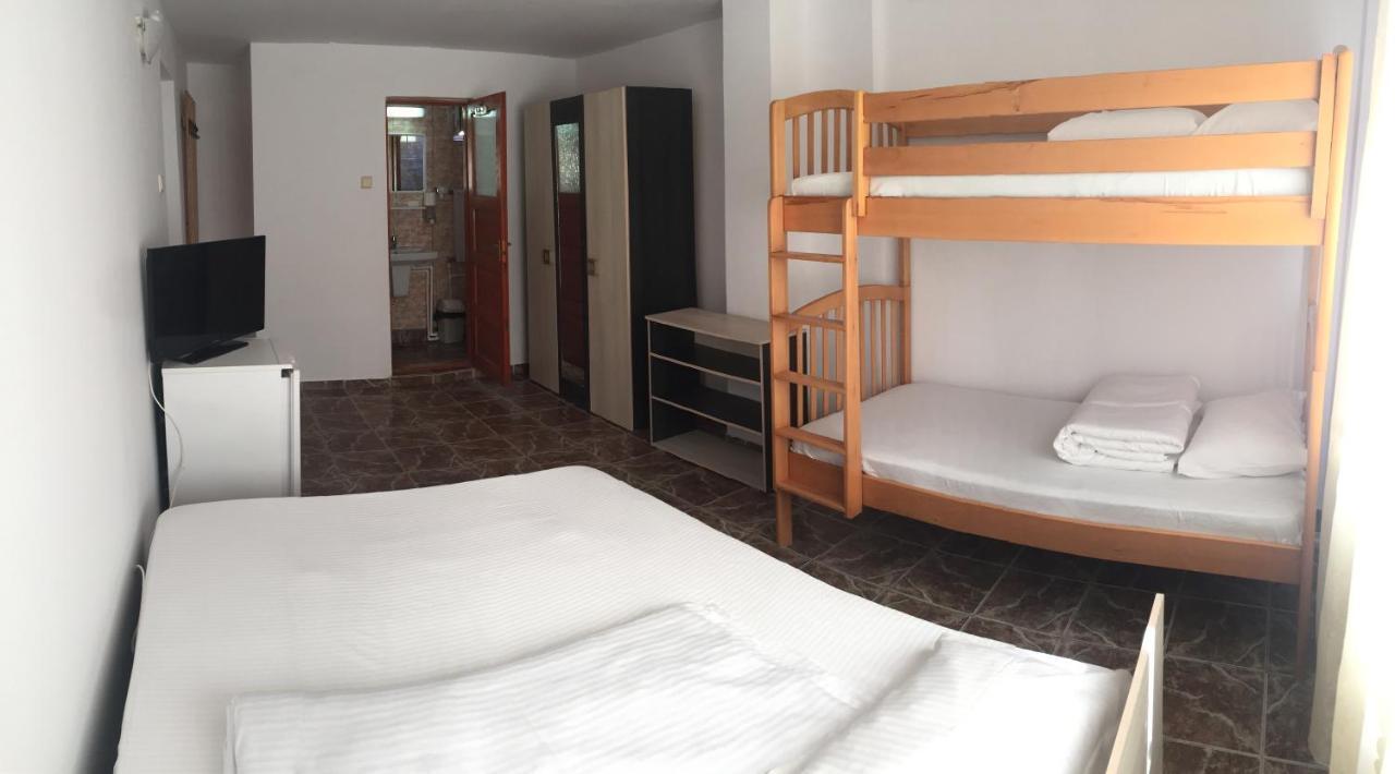 Casa Ciobi Hotel Două Mai Kültér fotó