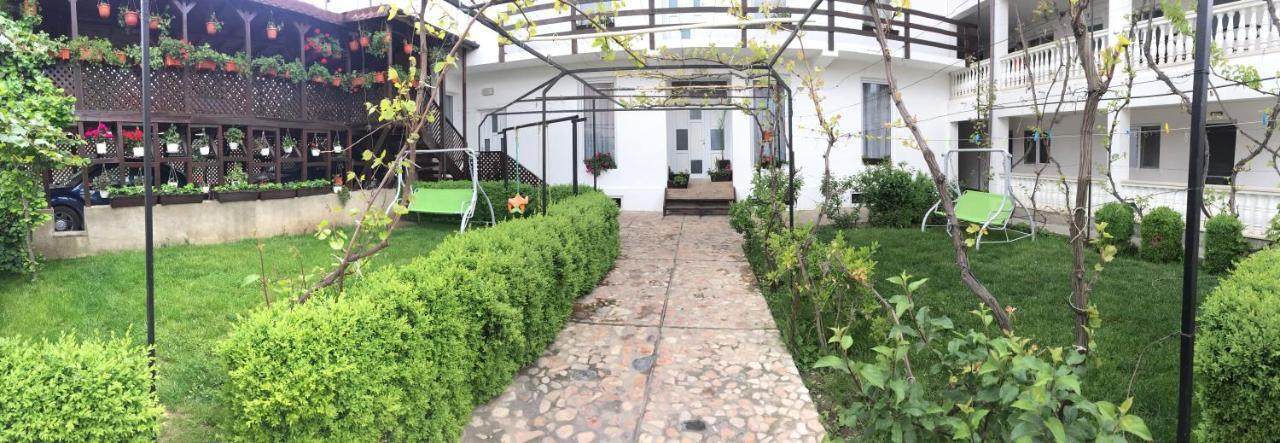 Casa Ciobi Hotel Două Mai Kültér fotó